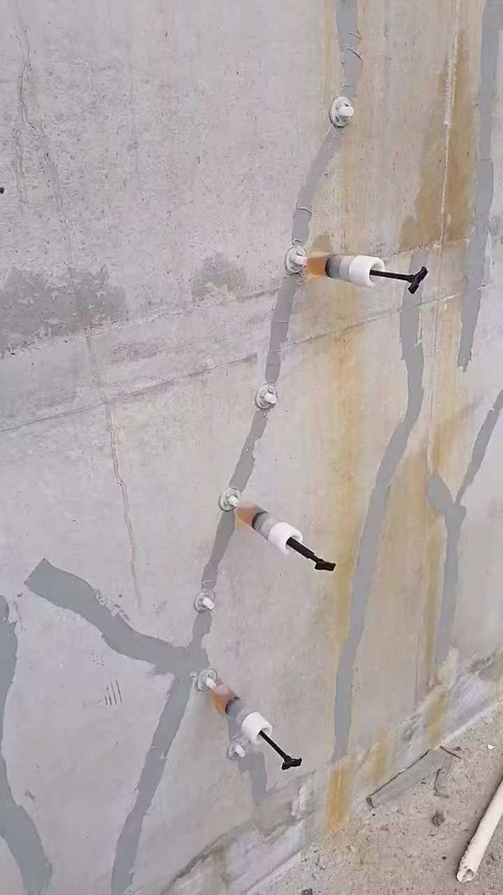 北海混凝土开裂的原因